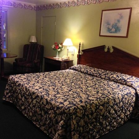 Northside Inn Claxton Zimmer foto