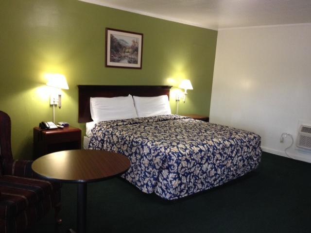 Northside Inn Claxton Exterior foto
